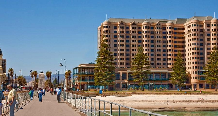Stamford Grand Glenelg